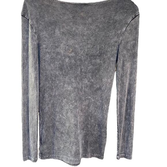 Gimmicks By BKE Buckle in Gray Black Ribbed sheer wonderful Condition Size M - Picture 3 of 4